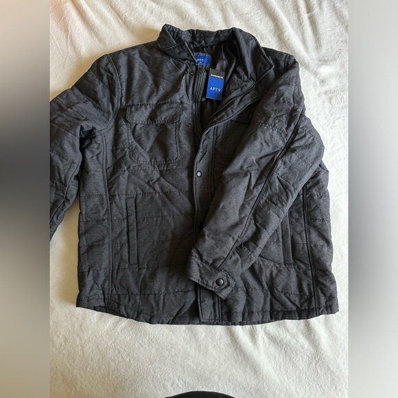 Men’s XXL light jacket in medium grey. The Brand is APT.9. Originally $100!